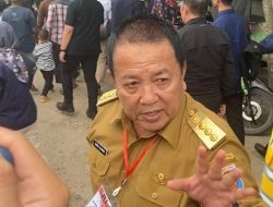 “Kunjungan Presiden Jokowi ke Lampung Soroti Jalan Rusak: Gubernur Salahkan Pengusaha, Tonase Kendaraan jadi Sorotan Utama”