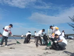 PLN Babel Bersih-Bersih Pantai Kuala: Mengajak Semua untuk Menjaga Lingkungan Hidup