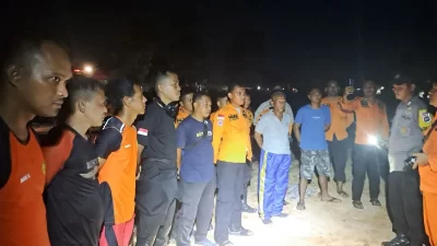 Operasi Penyelamatan: Tim SAR Gabungan Berupaya Temukan Bocah yang Tenggelam di Kolong Temberan